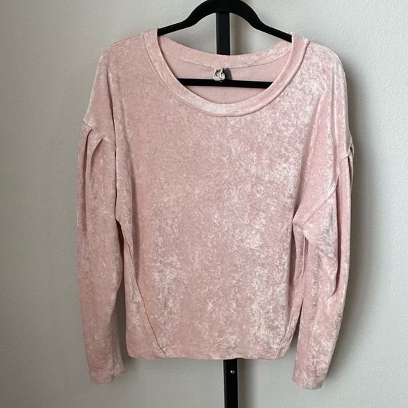 The We The Free Milan Blush Pink Crush Velvet Top Size Small - Picture 4 of 8